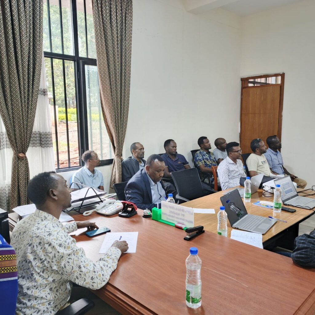 SEARI Conducts Evaluation of Regional Government Funded Research Projects